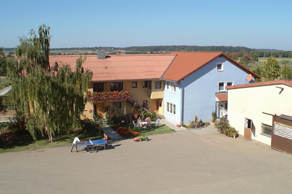 Ferienwohnung Taubertal Familie Arold Креглинген Екстериор снимка